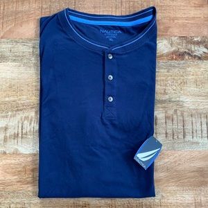 NWT Nautica short sleeve T-shirt
